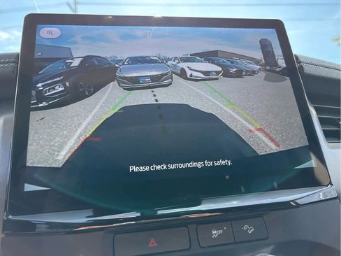 Used 2023 Ford Expedition XLT image 20