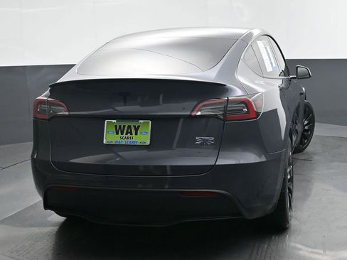 Used 2022 Tesla Model Y Performance AWD/4WD image 5