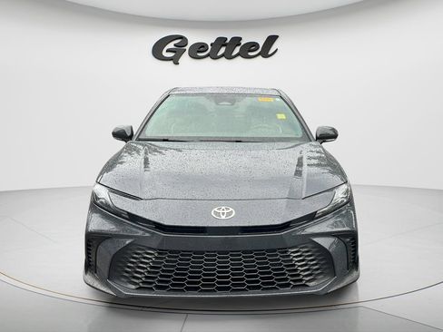 Used 2025 Toyota Camry SE FWD image 2