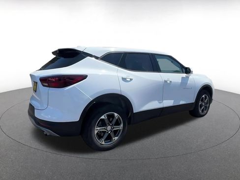 Used 2026 Chevrolet Blazer LT FWD image 13