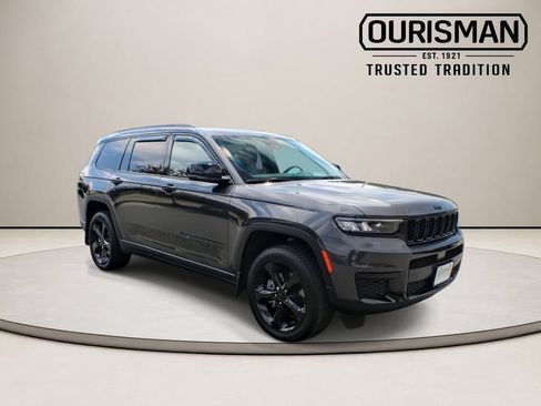Used 2024 Jeep Grand Cherokee L Altitude AWD/4WD image 2