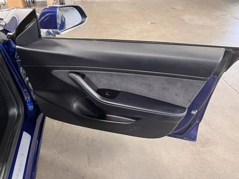 Used 2018 Tesla Model 3 Long Range image 12