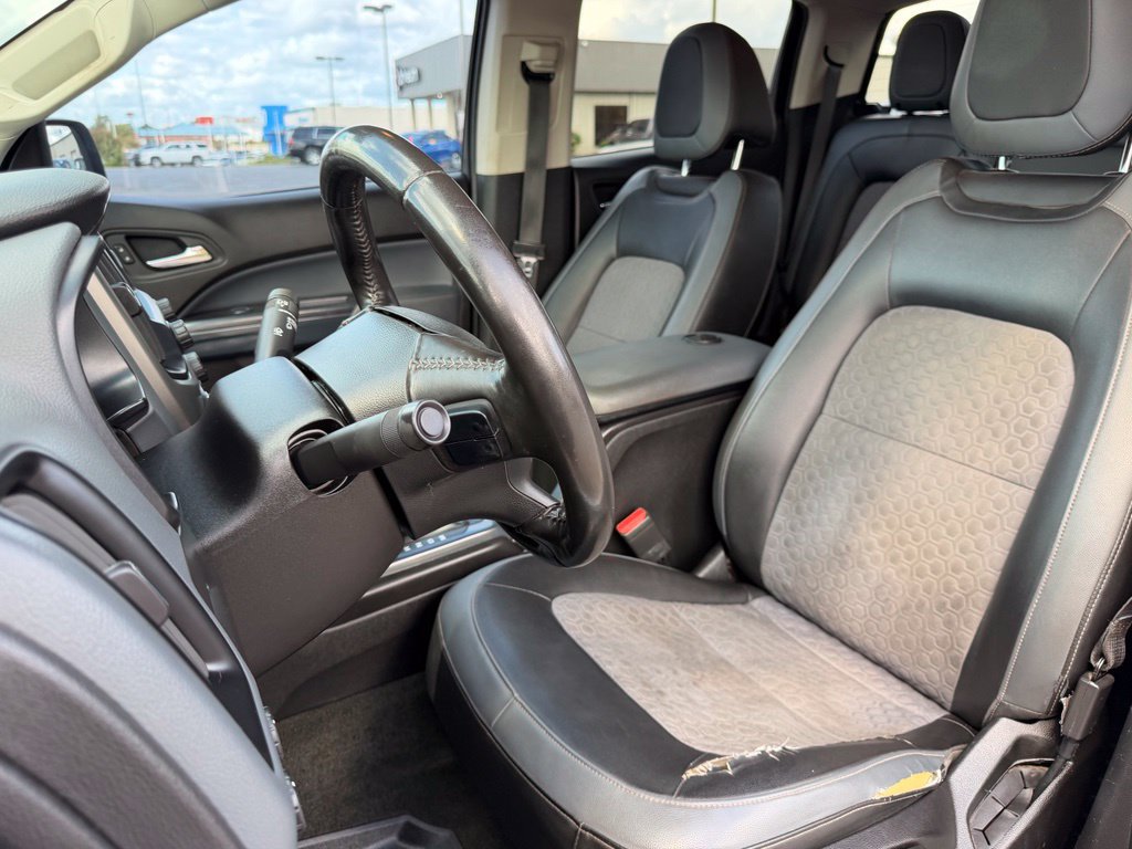 Used 2016 Chevrolet Colorado Z71 AWD/4WD image 14