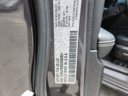 Certified 2025 Jeep Grand Cherokee Limited 4xe AWD/4WD image 39