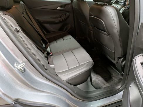 Used 2023 Buick Encore GX Essence image 24