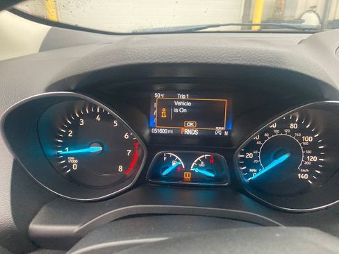 Used 2019 Ford Escape Titanium image 19