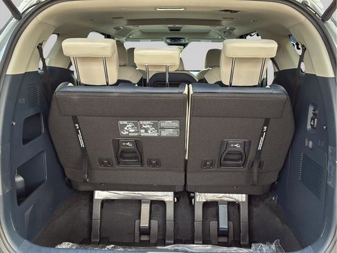 New 2026 Kia Carnival SX FWD image 10