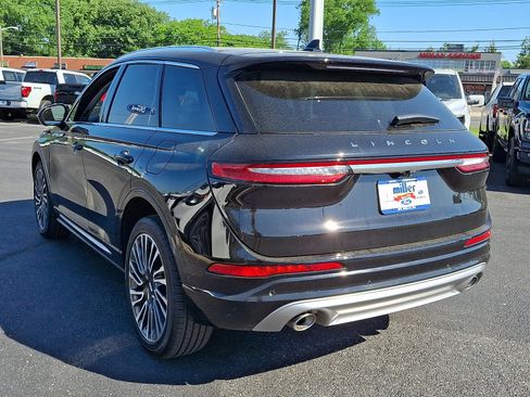 Certified 2022 Lincoln Corsair Reserve w/ Equipment Group 201A AWD/4WD image 4