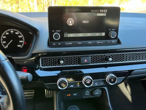 Used 2023 Honda Civic Sport image 16