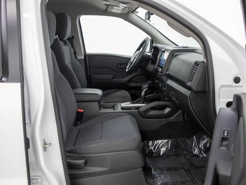 Used 2022 Nissan Frontier S w/ Technology Package AWD/4WD image 11