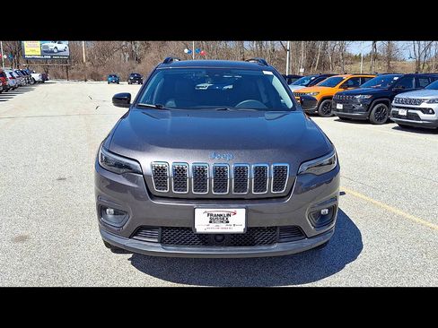 Certified 2022 Jeep Cherokee Latitude Lux w/ Mopar Interior Package image 3