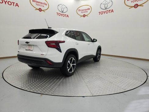 Used 2024 Chevrolet Trax RS w/ Driver Confidence Package image 8