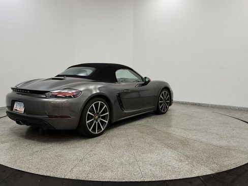 Used 2017 Porsche 718 Boxster RWD image 5