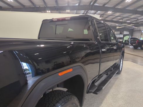 Used 2024 GMC Sierra 2500 SLT w/ SLT Premium Package image 3
