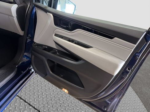 Used 2023 Honda Odyssey Touring image 27