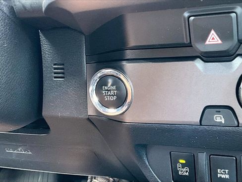 Used 2021 Toyota Tacoma TRD Sport w/ Technology Package RWD image 25