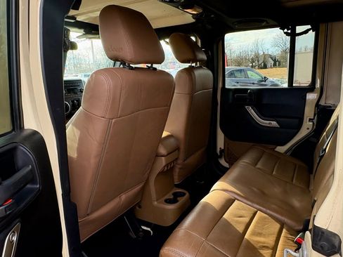 Used 2011 Jeep Wrangler Unlimited Sport image 13