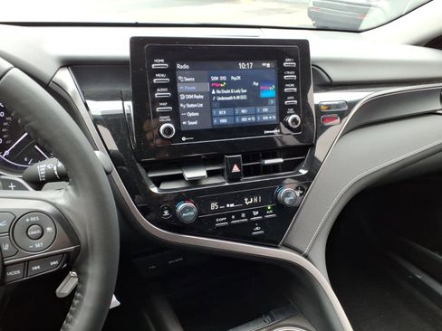 Certified 2024 Toyota Camry SE w/ Cold Weather Package image 9