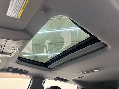 Used 2020 GMC Yukon XL Denali AWD/4WD image 38