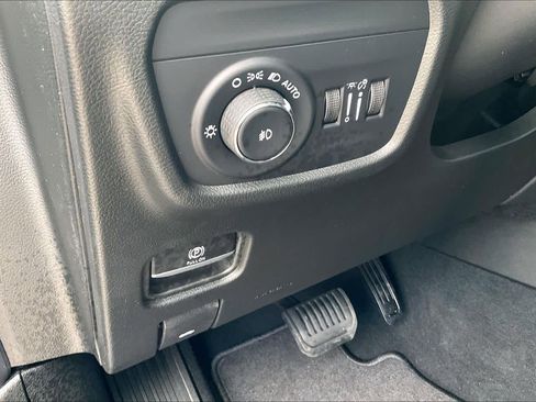 New 2026 Jeep Grand Cherokee L Limited AWD/4WD image 18
