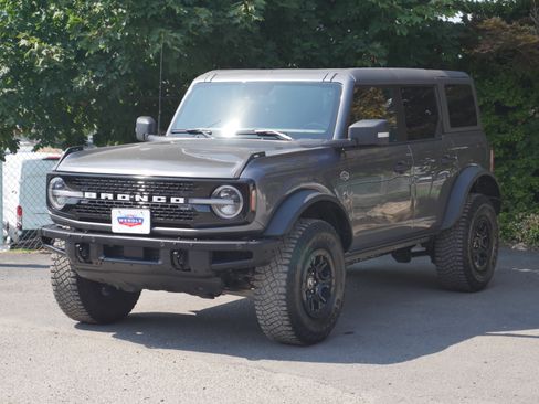 Certified 2024 Ford Bronco Wildtrak AWD/4WD image 2