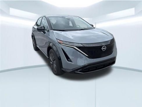 Used 2023 Nissan Ariya FWD image 4