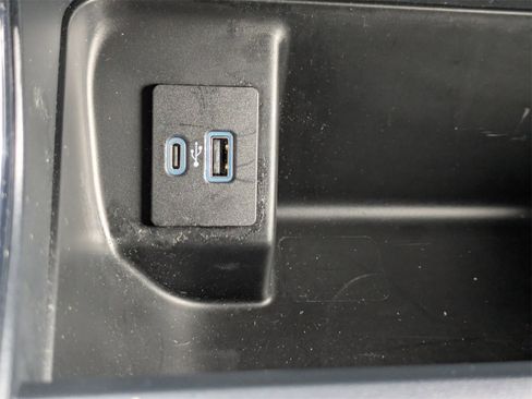 Used 2024 Ford F150 XLT w/ Mobile Office Package image 25