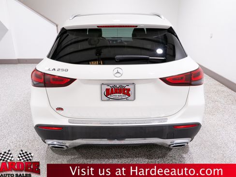 Used 2023 Mercedes-Benz GLA 250 w/ Premium Package image 4