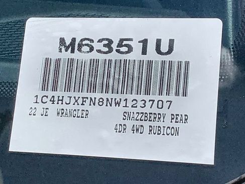 Used 2022 Jeep Wrangler Unlimited Rubicon w/ Cold Weather Group AWD/4WD image 47