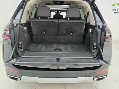 Used 2025 BMW X7 xDrive40i w/ Premium Package AWD/4WD image 26
