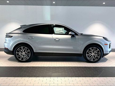 New 2026 Porsche Cayenne Coupe image 8