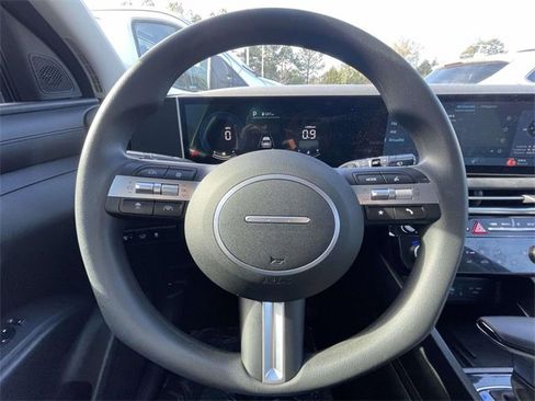 Certified 2025 Hyundai Tucson SEL image 13