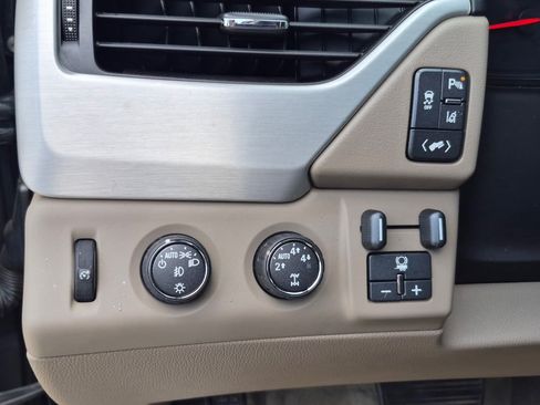 Used 2015 GMC Yukon SLT AWD/4WD image 9