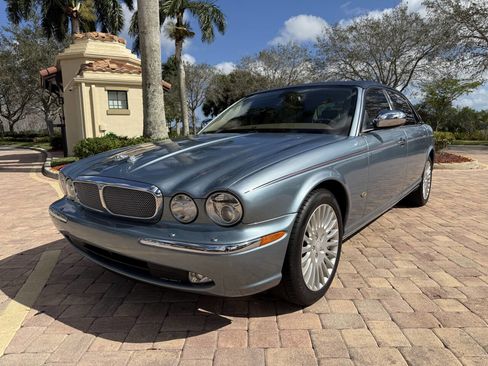 Used 2006 Jaguar XJ Vanden Plas image 6