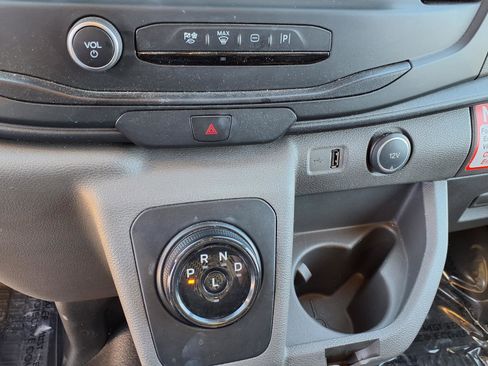 Certified 2022 Ford E-Transit Base image 16