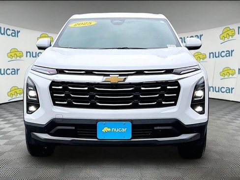 Used 2025 Chevrolet Equinox LT w/ Safety and Technology Package AWD/4WD image 2