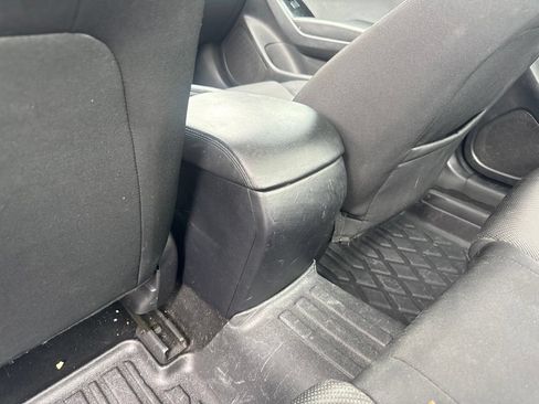 Used 2018 MAZDA MAZDA3 Sport FWD image 22