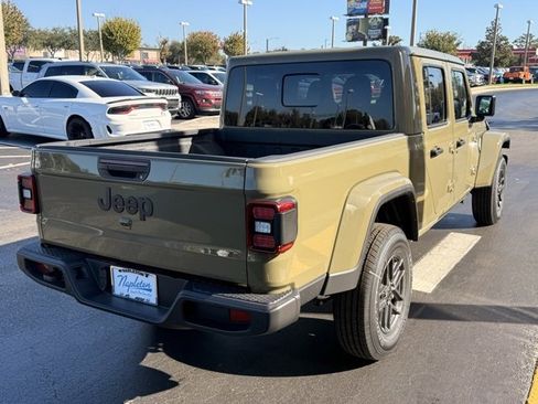 New 2026 Jeep Gladiator Sport image 8