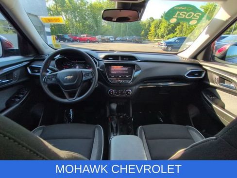 Certified 2021 Chevrolet TrailBlazer LT w/ Convenience Package FWD image 26