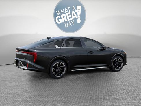 New 2026 Kia K4 GT-Line w/ GT-Line Premium Package FWD image 6