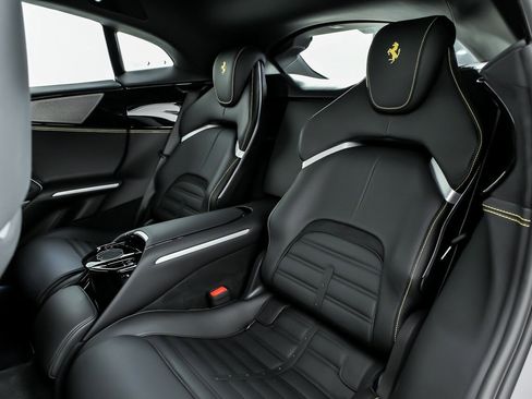 Used 2025 Ferrari Purosangue image 30