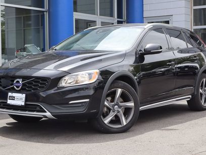 Used 2018 Volvo V60 T5 Cross Country w/ Convenience Package