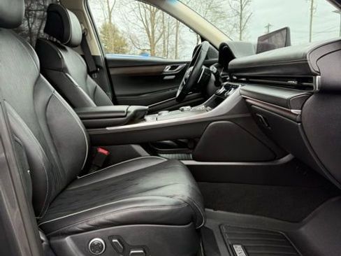 Used 2023 Genesis GV80 2.5T w/ Prestige 20" Package image 18