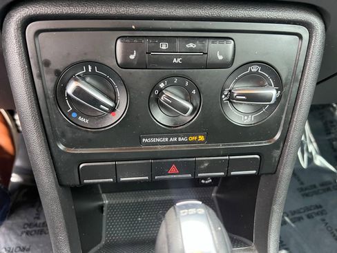 Used 2013 Volkswagen Beetle Turbo Fender image 23