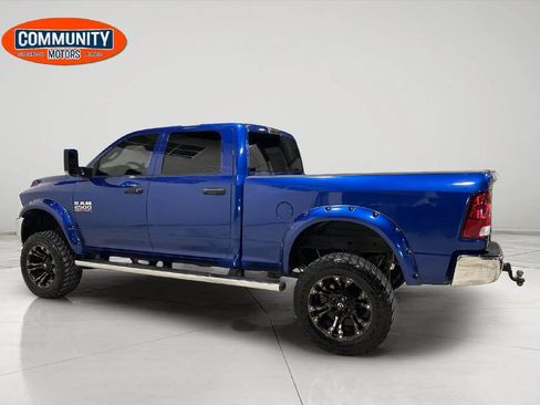 Used 2016 RAM 2500 Tradesman w/ Chrome Appearance Group AWD/4WD image 3