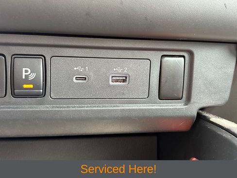 Used 2025 Nissan Frontier PRO-4X AWD/4WD image 15