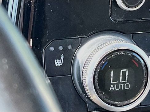 Used 2020 Toyota Highlander XLE FWD image 20