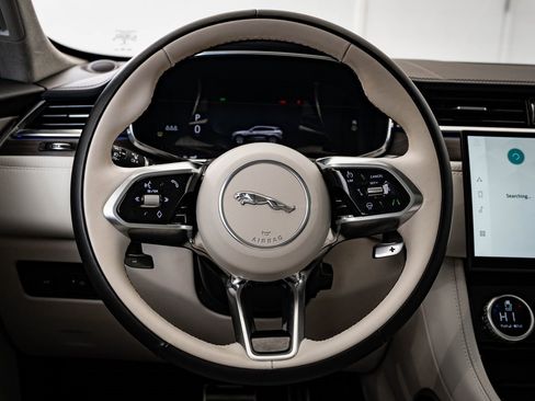 Used 2023 Jaguar F-PACE S image 42