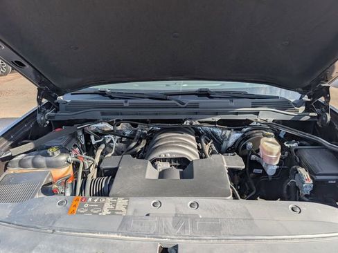 Used 2018 GMC Sierra 1500 SLE w/ SLE Value Package image 3