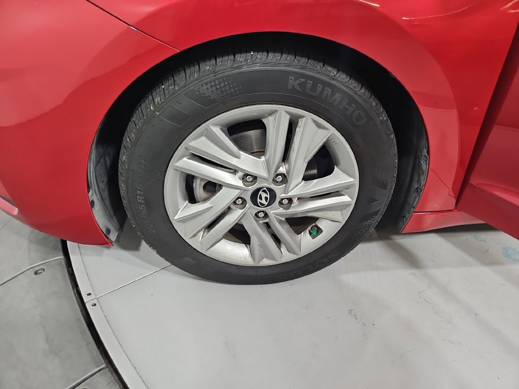 Used 2019 Hyundai Elantra Value Edition FWD image 27